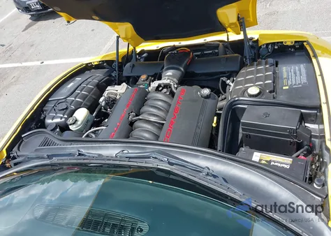 2000 Chevrolet Corvette из США, поврежденный, VIN 1G1YY32G3Y5115190